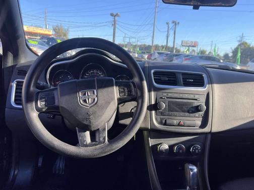 2014 Dodge Avenger SE