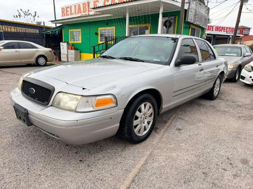 2006 Ford Crown Victoria LX