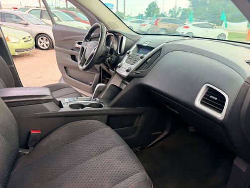 BLACK 2010 Chevrolet Equinox LT