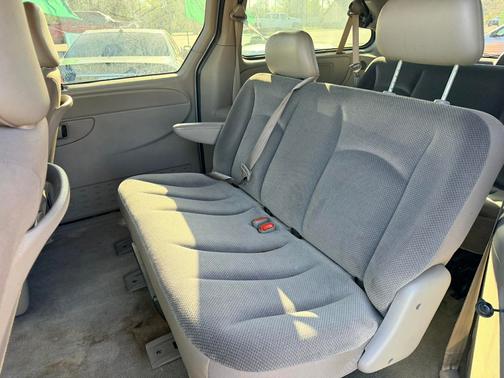 2003 Dodge Grand Caravan SE
