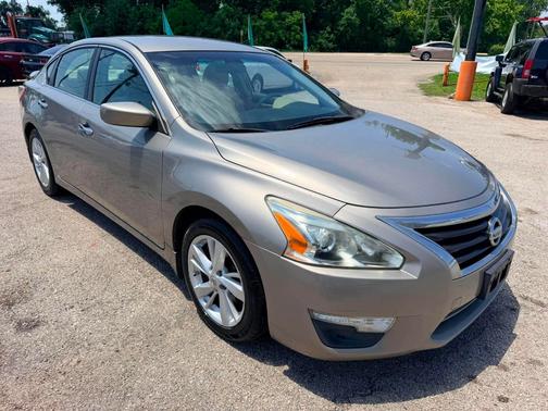 beige 2013 Nissan Altima 2.5 SV