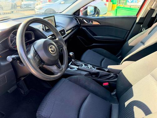 RED 2015 Mazda Mazda3 i Sport