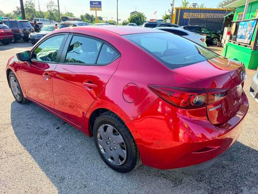RED 2015 Mazda Mazda3 i Sport