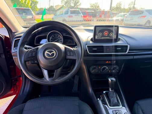 RED 2015 Mazda Mazda3 i Sport