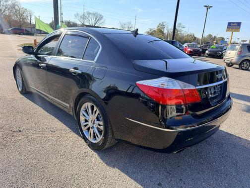 2011 Hyundai Genesis 4.6