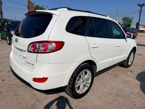 WHITE 2011 Hyundai SANTA FE SE