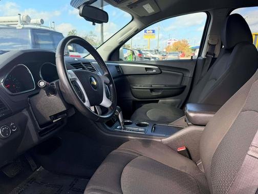 2011 Chevrolet Traverse LT
