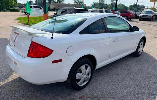 white 2009 Pontiac G5 Base