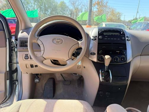 2007 Toyota Sienna CE