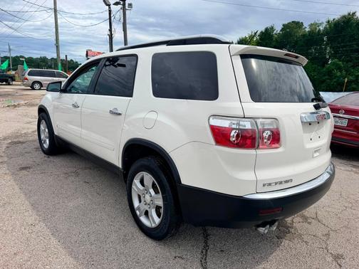 WHITE 2009 GMC Acadia SLE