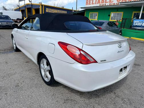 2006 Toyota Camry Solara SE