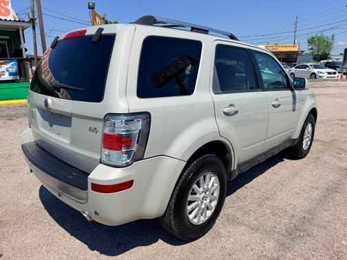 WHITE 2009 Mercury Mariner Premier