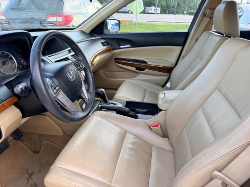 White 2012 Honda Accord EX-L