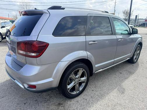2018 Dodge Journey Crossroad