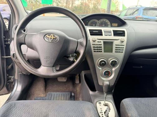 2007 Toyota Yaris 