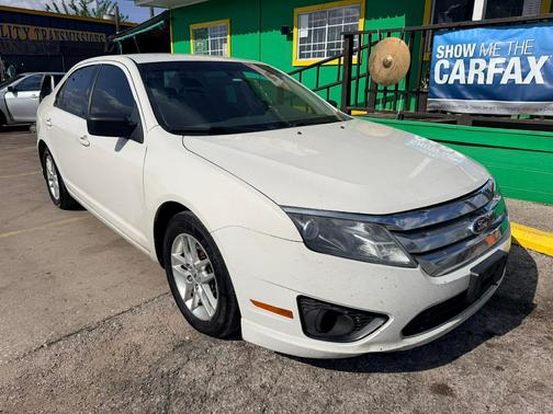 2010 Ford Fusion S