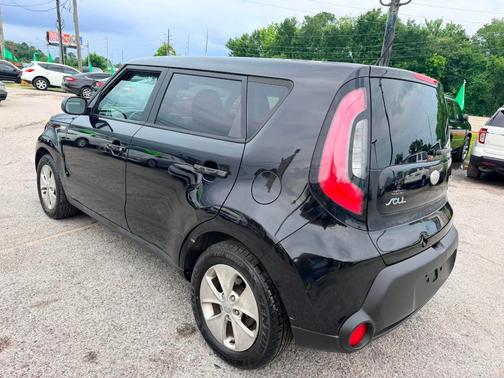 Black 2014 Kia Soul