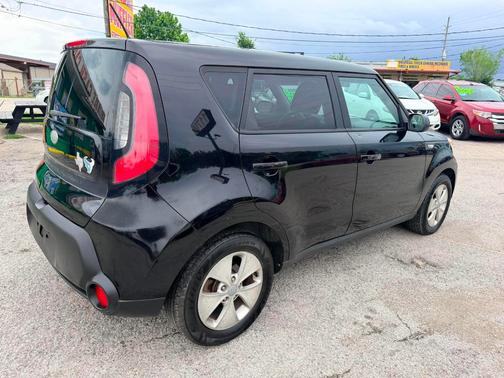 Black 2014 Kia Soul