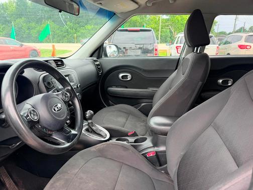 Black 2014 Kia Soul