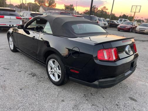 2010 Ford Mustang Premium