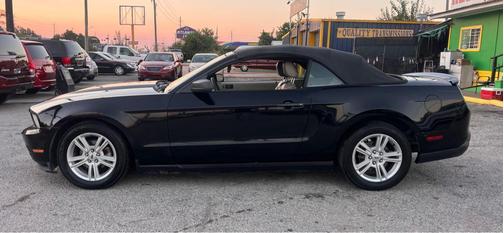 2010 Ford Mustang Premium