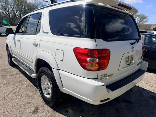 2001 Toyota Sequoia Limited