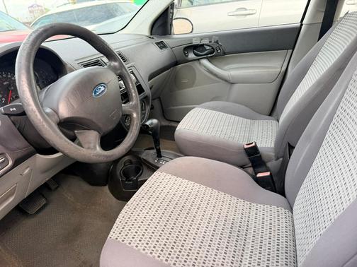 2007 Ford Focus ZX4 S