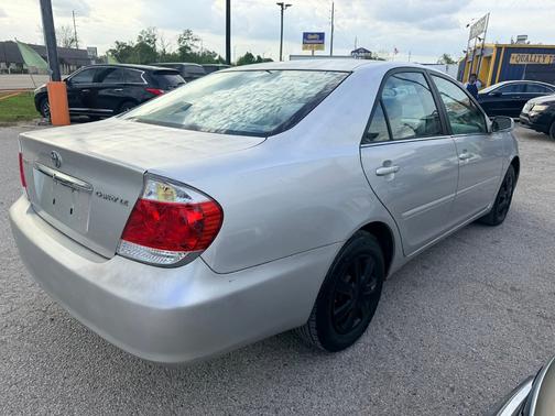2006 Toyota Camry LE