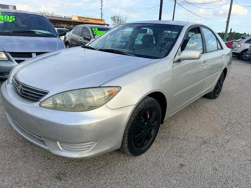 2006 Toyota Camry LE