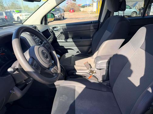 2012 Jeep Compass Sport