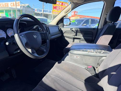 2004 Dodge Ram 1500 SLT