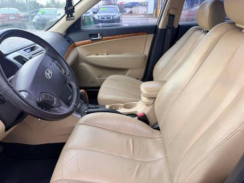 2009 Hyundai SONATA SE