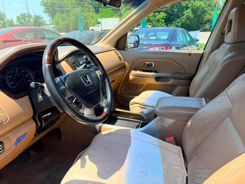 GOLD 2004 Honda Pilot EX-L