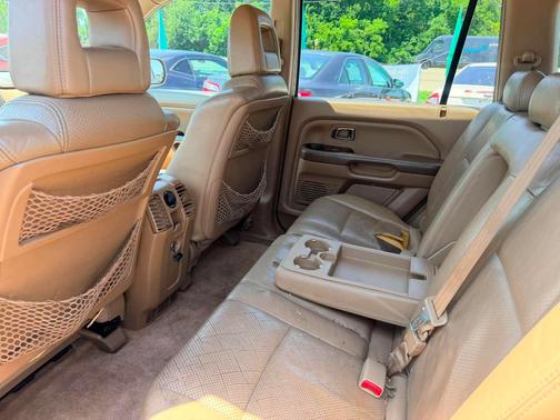 GOLD 2004 Honda Pilot EX-L