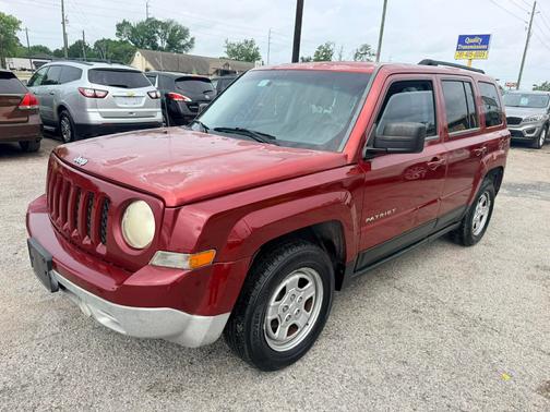 RED 2012 Jeep Patriot Sport