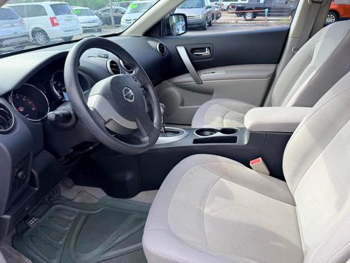 2010 Nissan Rogue S