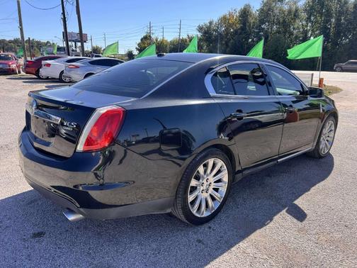 2011 Lincoln MKS Base