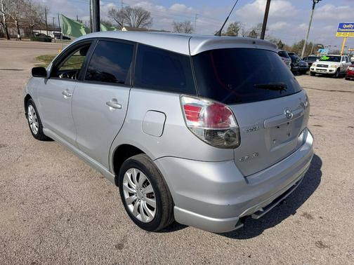 2006 Toyota Matrix Base