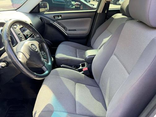 2006 Toyota Matrix Base