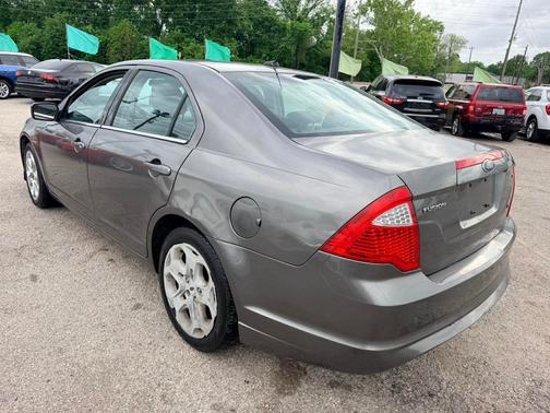 2010 Ford Fusion S