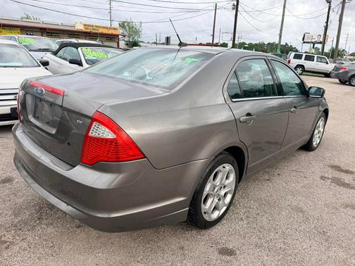 2010 Ford Fusion S
