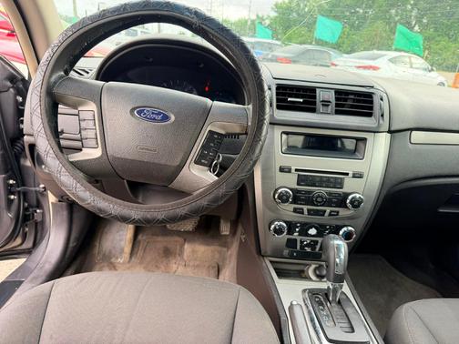 2010 Ford Fusion S