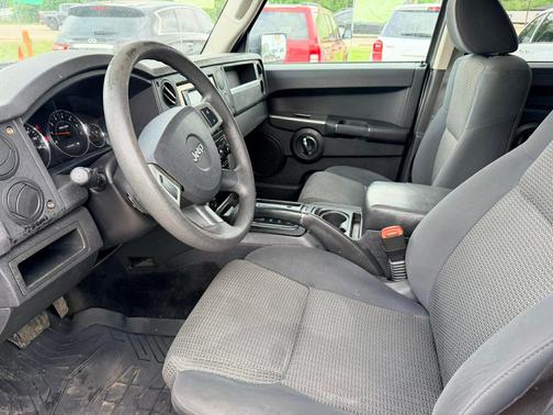 2010 Jeep Commander Limited