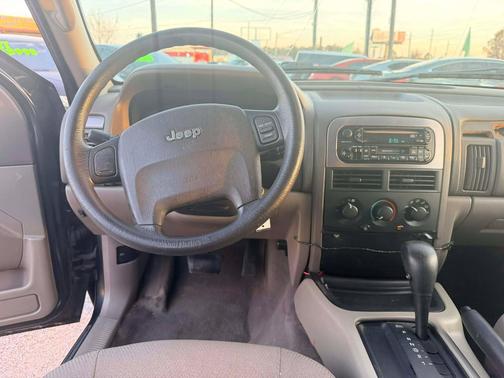 2003 Jeep Grand Cherokee Laredo