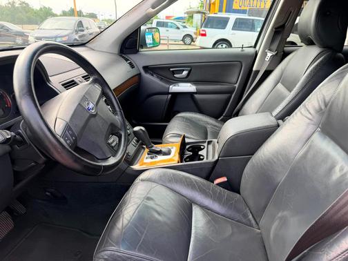 SILVER 2005 Volvo XC90