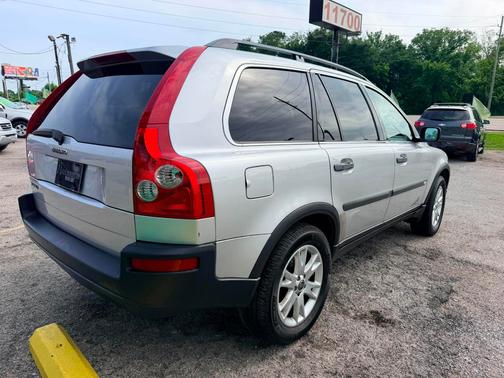 SILVER 2005 Volvo XC90