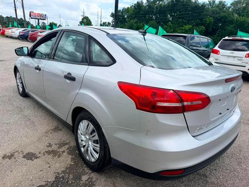 SILVER 2016 Ford Focus S