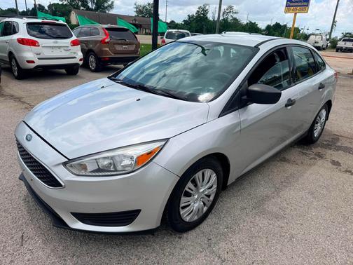 SILVER 2016 Ford Focus S