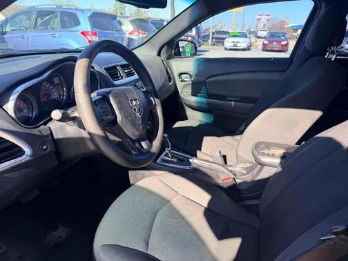 2013 Dodge Avenger SE