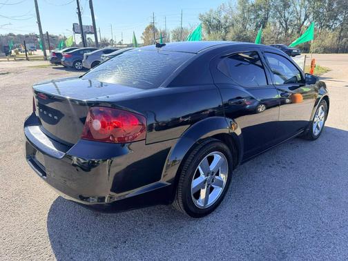 2013 Dodge Avenger SE